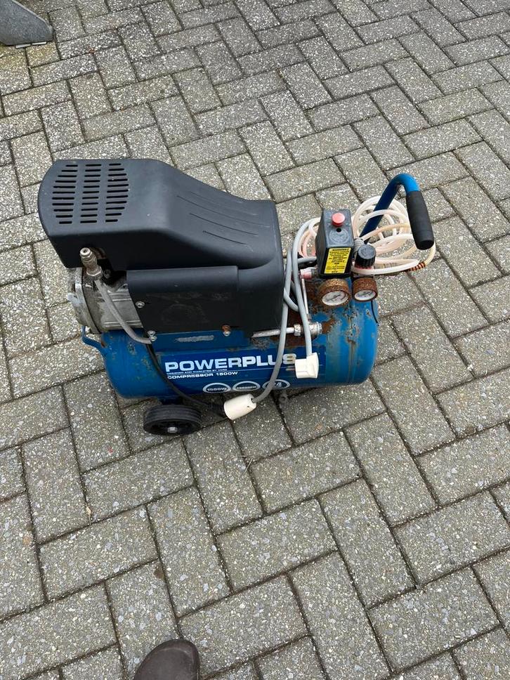 Compressor powerplus 1500wweg wegens overlijden, Doe-het-zelf en Bouw, Compressors, Gebruikt, Minder dan 25 liter, Ophalen of Verzenden