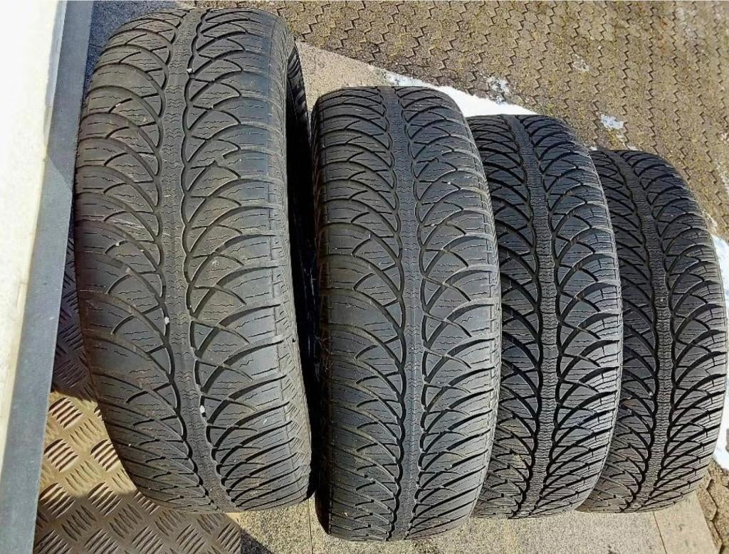 Pneus hiver Fulda Montero 195/60-15, Autos : Pièces & Accessoires, Pneus & Jantes, Pneu(s), Pneus hiver, 15 pouces, 195 mm, Utilisé