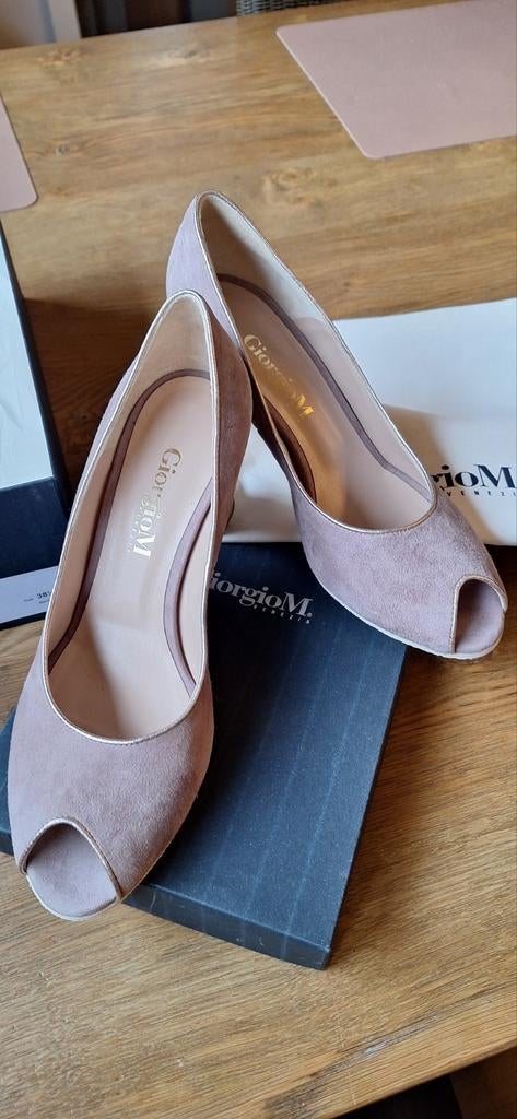 Nieuwe pumps zomer twv 235 euro, Vêtements | Femmes, Chaussures, Enlèvement, Escarpins
