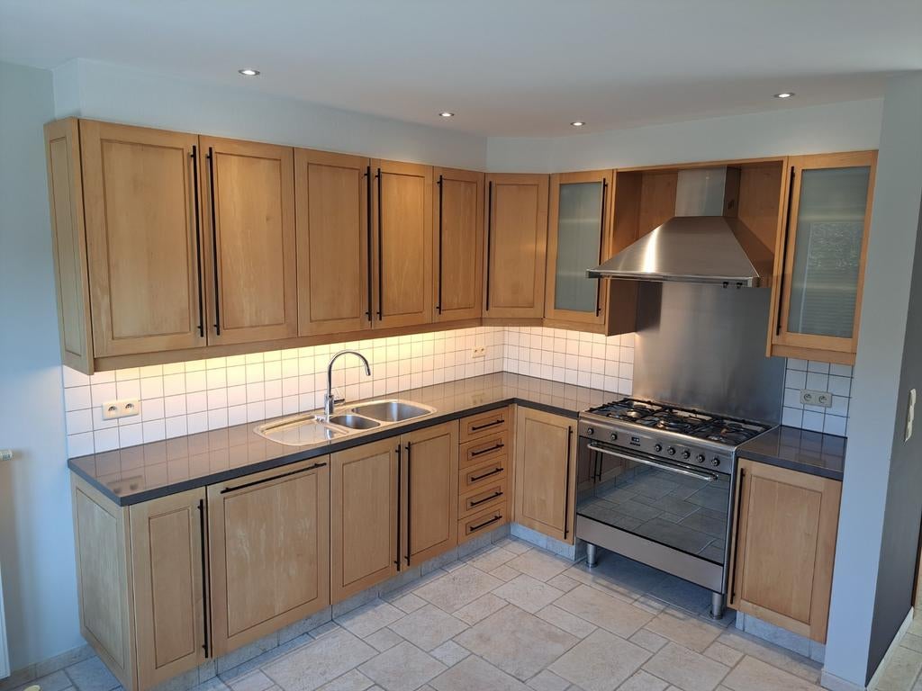 Keukenkasten, Ophalen, Composiet