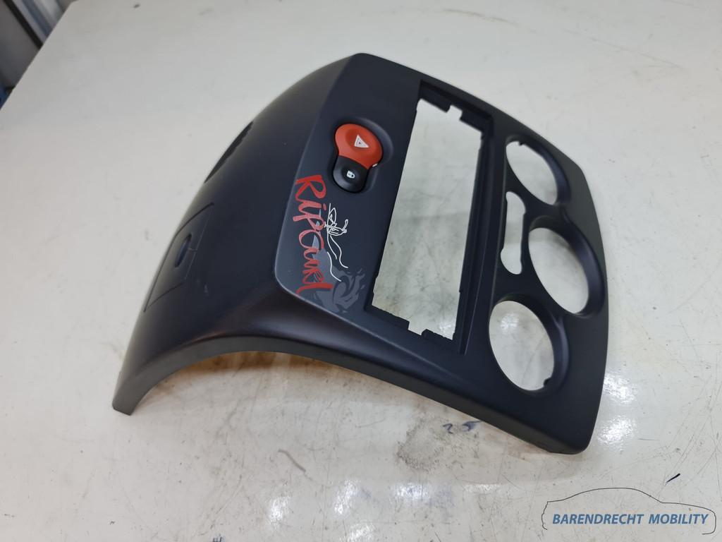 Radio frame Renault Clio III 3 dashboard paneel frontpanel o, Renault Group, Gebruikt, Contact.group@renault.com, Renault