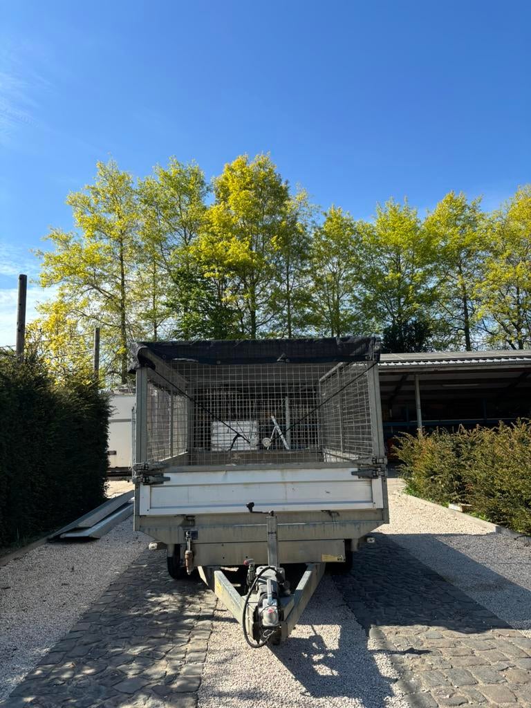 Aanhanger/ remorqe kipper geremd, Ophalen