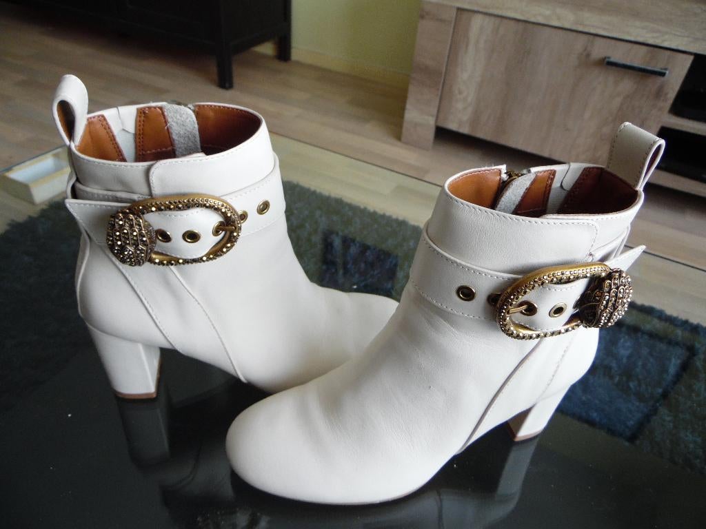 NIEUWE LAARZEN VAN KURT GEIGER LONDON, Beige, Lage of Enkellaarzen, Nieuw, Ophalen of Verzenden