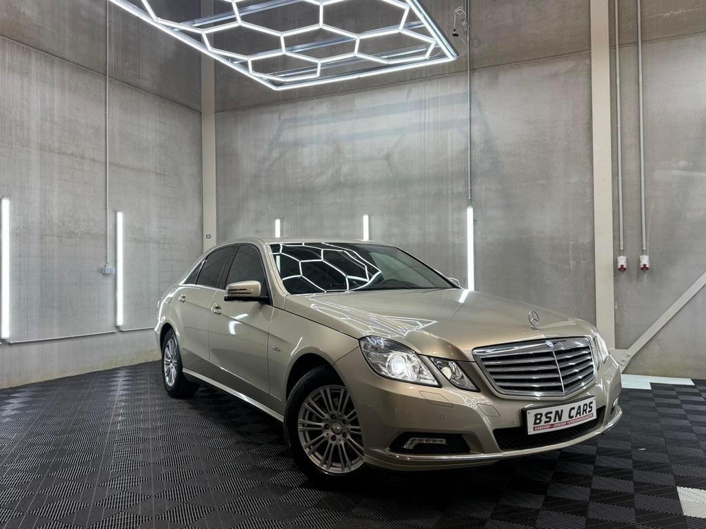 MERCEDES E200 ELEGANCE/AUTOMAAT/XENON/PDC/CRUISE/NAVI, Achat, Entreprise, Noir, Automatique