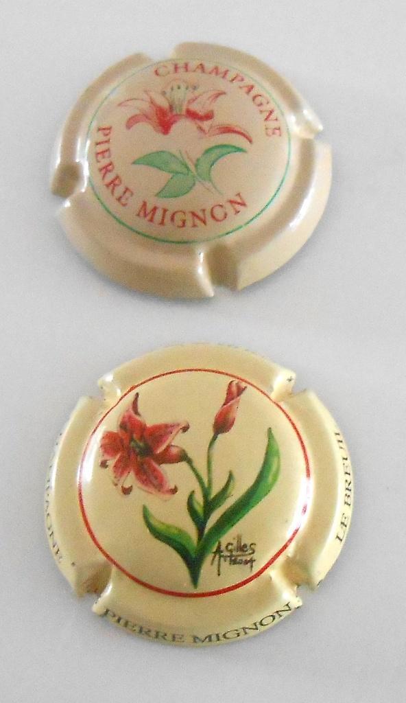 2 capsules de champagne - Pierre Mignon, Collections, Collections complètes & Collections, Enlèvement ou Envoi