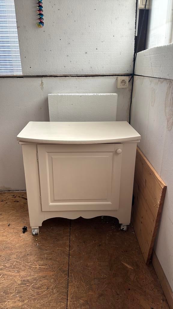 Kastje, Huis en Inrichting, Ophalen, Zo goed als nieuw