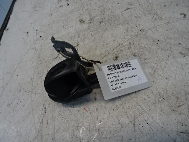 CLAXON Audi Q3 (F3B) (01-2018/-) (5Q0951221D), Auto-onderdelen, Overige Auto-onderdelen, Audi, Gebruikt