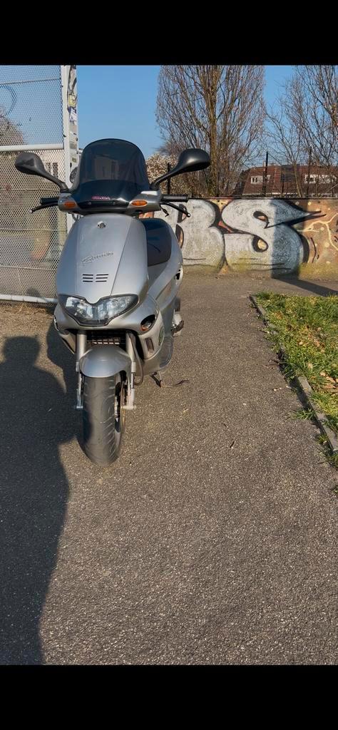 Gilera runner 50cc A klasse, Fietsen en Brommers, Scooters | Piaggio, Gebruikt, Zip, Klasse A (25 km/u), Benzine, Ophalen of Verzenden