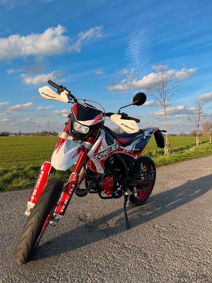 Rieju mrt 50 SM Trophy, Fietsen en Brommers, Brommers | Crossbrommers, Zo goed als nieuw, Overige merken, Ophalen