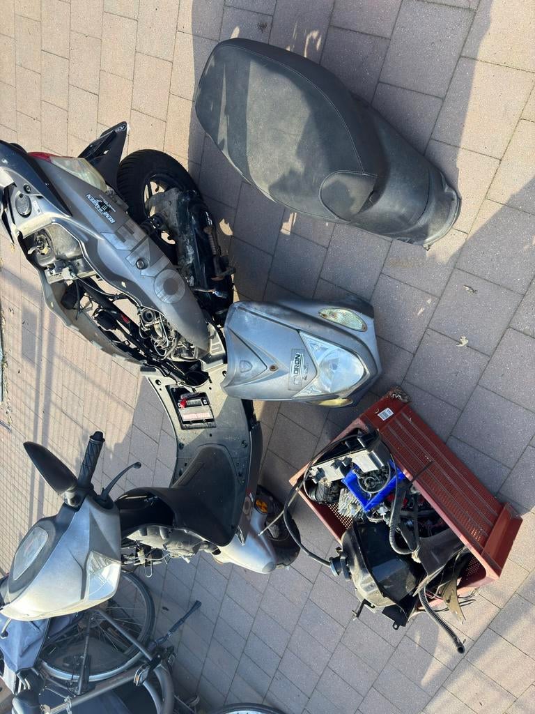 Scooter/brommer voor onderdelen. MOET WEG, Vélos & Vélomoteurs, Pièces de cyclomoteur | Scooters, Enlèvement, Utilisé, Autres types