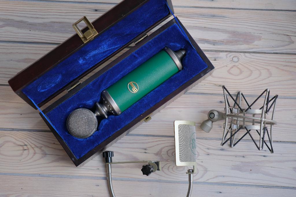 Blue Kiwi FET condensator microfoon, Musique & Instruments, Microphones, Enlèvement ou Envoi, Utilisé, Micro studio