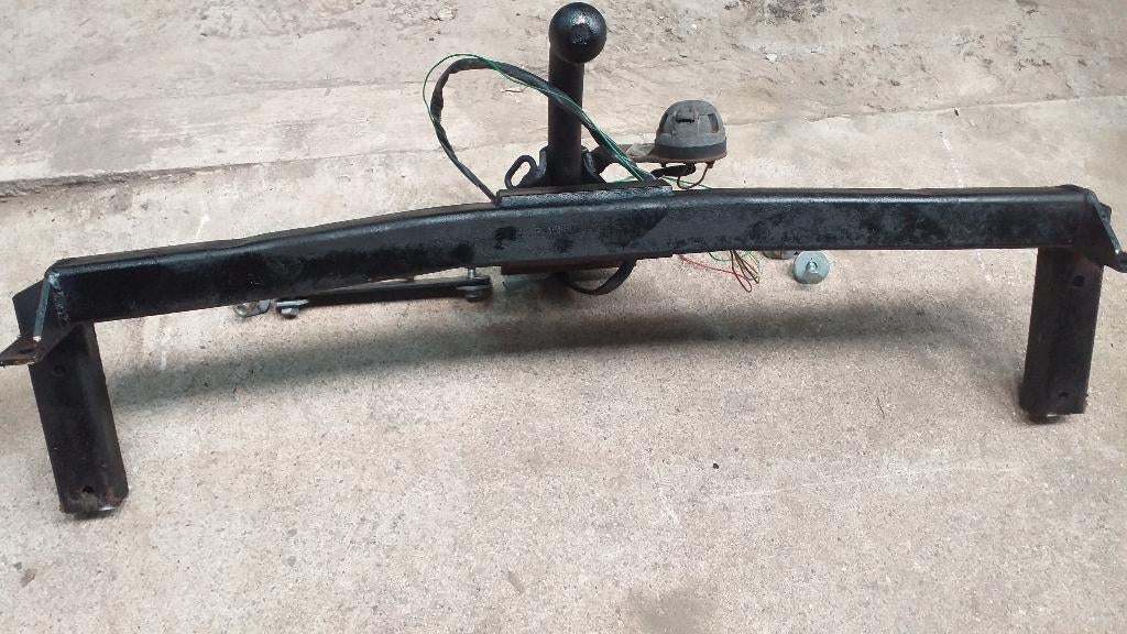 attelage vw polo 60n berline, Autos : Pièces & Accessoires, Enlèvement, Utilisé, Volkswagen