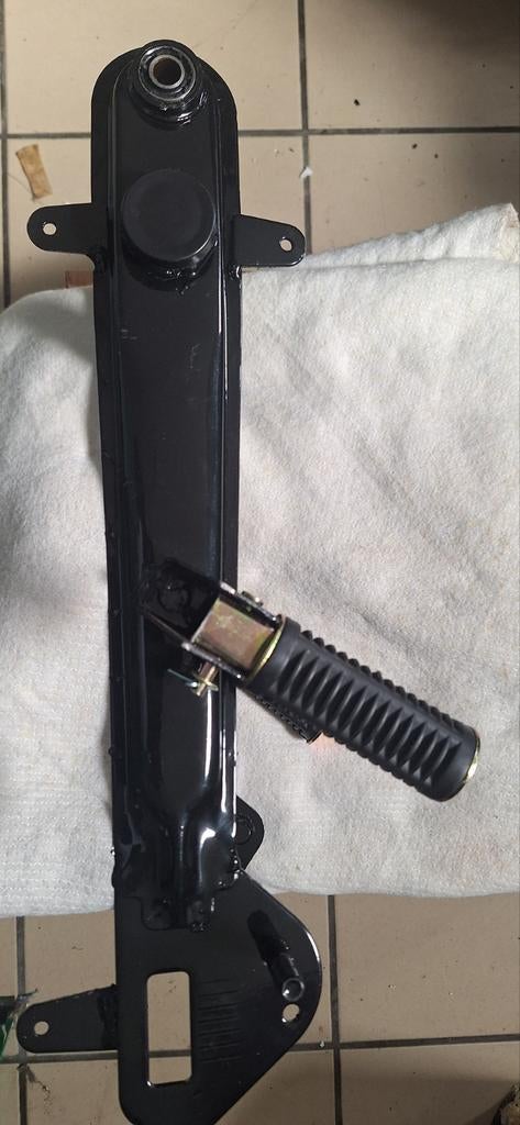 Bras osciliant honda 50ss neuf, Vélos & Vélomoteurs, Cyclomoteurs | Oldtimers & Ancêtres, Enlèvement