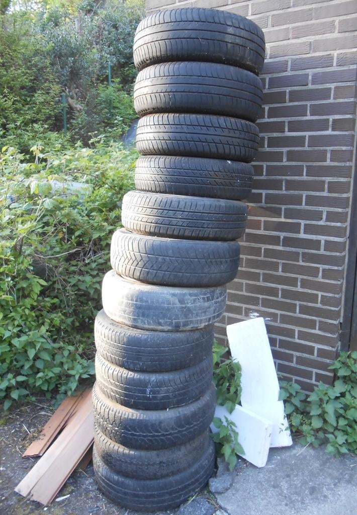 Une trentaine de roues (jantes avec pneus) à donner !, Enlèvement, Utilisé, 4 Saisons, Pneus et Jantes