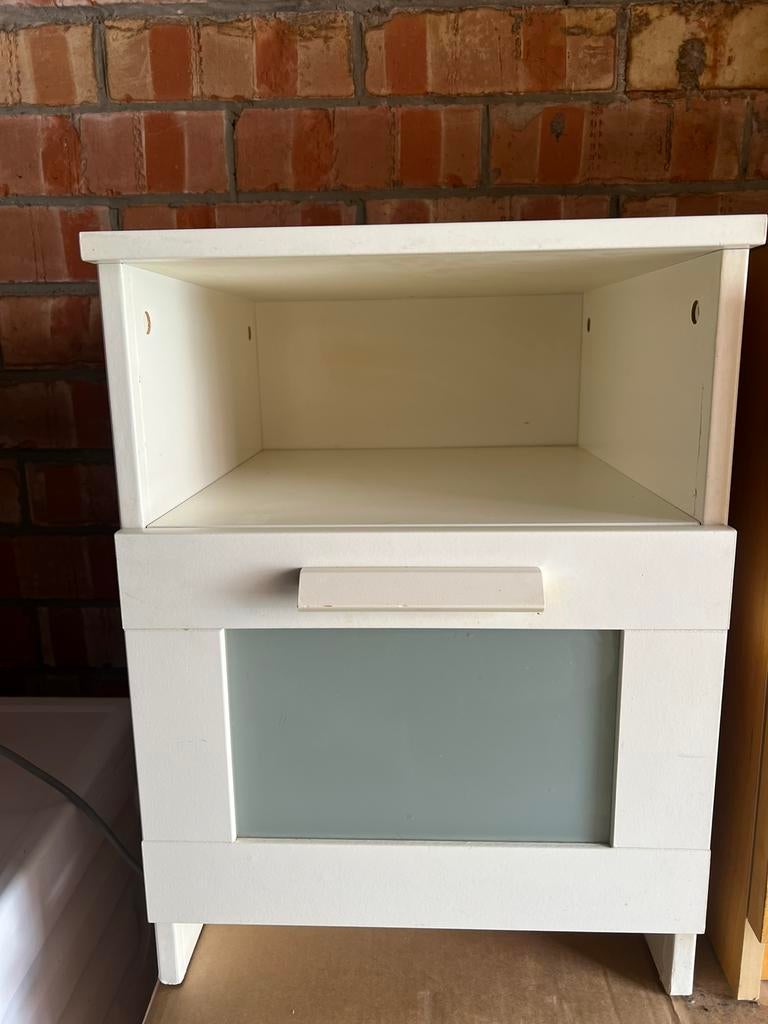 Nachtkastje ikea, Huis en Inrichting, Ophalen, Zo goed als nieuw