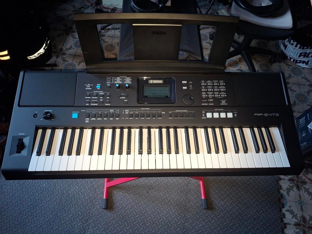 YAMAHA PSR E473 clavier arrangeur, Musique & Instruments, Claviers, Enlèvement