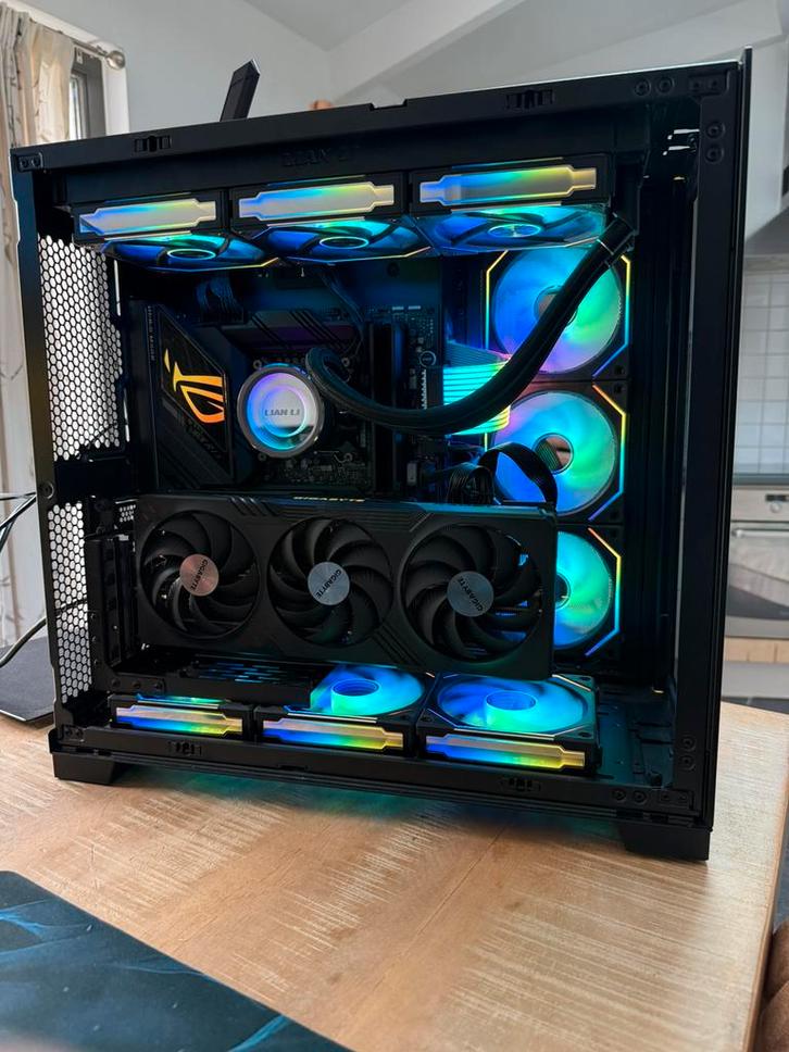 Top pc i9 14900K 32gb ddr5 rx 7900xtx 2tb nvme ssd game pc, Informatique & Logiciels, Ordinateurs de bureau, Comme neuf, SSD, Gaming