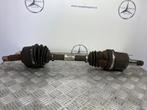 Aandrijfas links-voor van een Mercedes Vito, Auto-onderdelen, Remmen en Aandrijving, Gebruikt, -, -, 3 maanden garantie