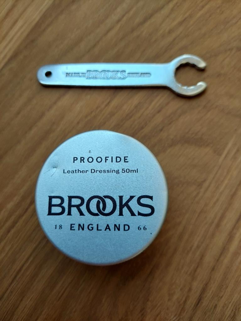 Brooks fietszadel, Ophalen, Leer, Zo goed als nieuw, Oldtimerfiets