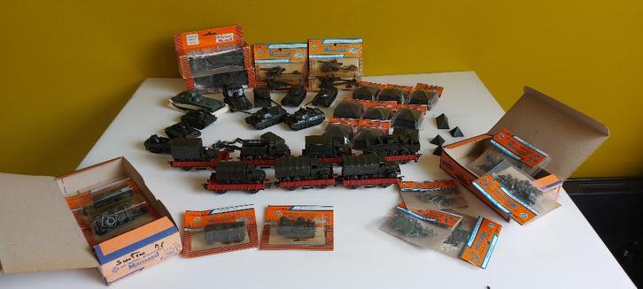 HO Lot Military sur chariots, Hobby & Loisirs créatifs, Trains miniatures | HO, Utilisé, Pont, Tunnel ou Bâtiment, Fleischmann