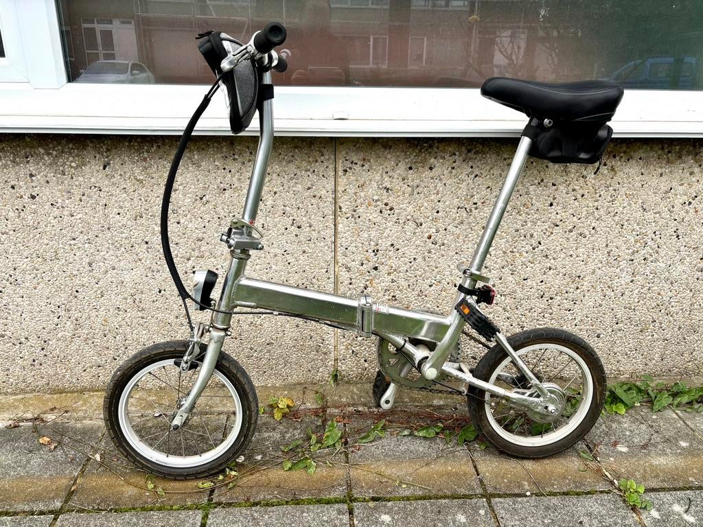 Velo pliant Micro Japonais full aluminium 10kg, Vélos & Vélomoteurs, Vélos | Vélos pliables, Enlèvement, Comme neuf