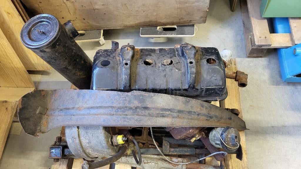 Pedalen rek, motor Peugeot 404 Cardanas Versnellingsbak veer, Ophalen of Verzenden, Gebruikt, Peugeot