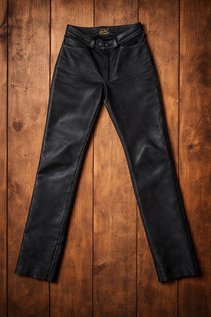 Dames motorbroek van echt leer – Tarbor Lublin, Kleding | Dames, Spijkerbroeken en Jeans, Ophalen, Zo goed als nieuw