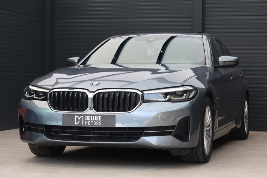 BMW 520 eA Berline Navi Leder Pano Airco Camera Zetelver., Auto's, BMW, Automaat, 1998 cc, Blauw, Leder