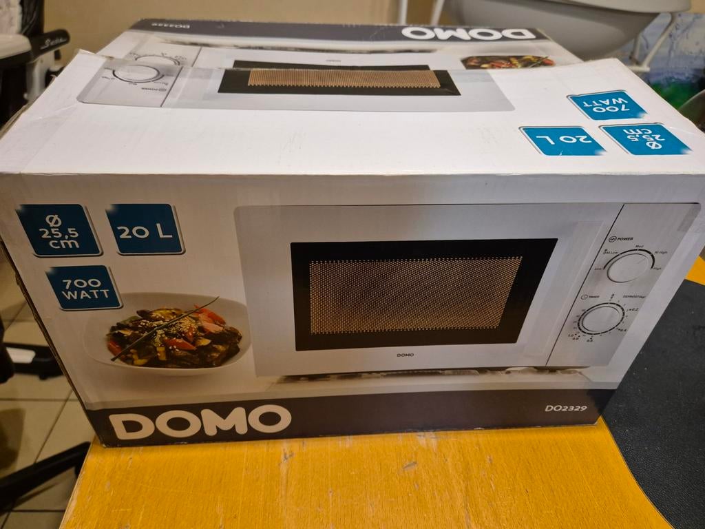 Microgolf DOMO in top staat, Elektronische apparatuur, Microgolfovens, Ophalen, Zo goed als nieuw