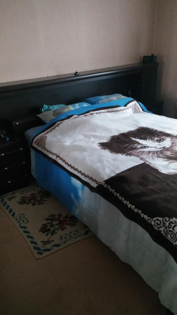 bed en commode, Ophalen, Gebruikt, Bruin, 140 cm