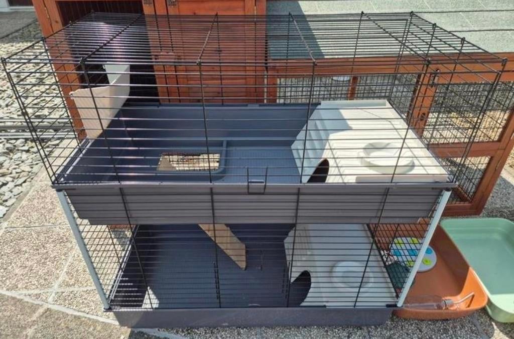 Cage double étage et plusieurs accessoires., Animaux & Accessoires, Enlèvement, Comme neuf, Cage