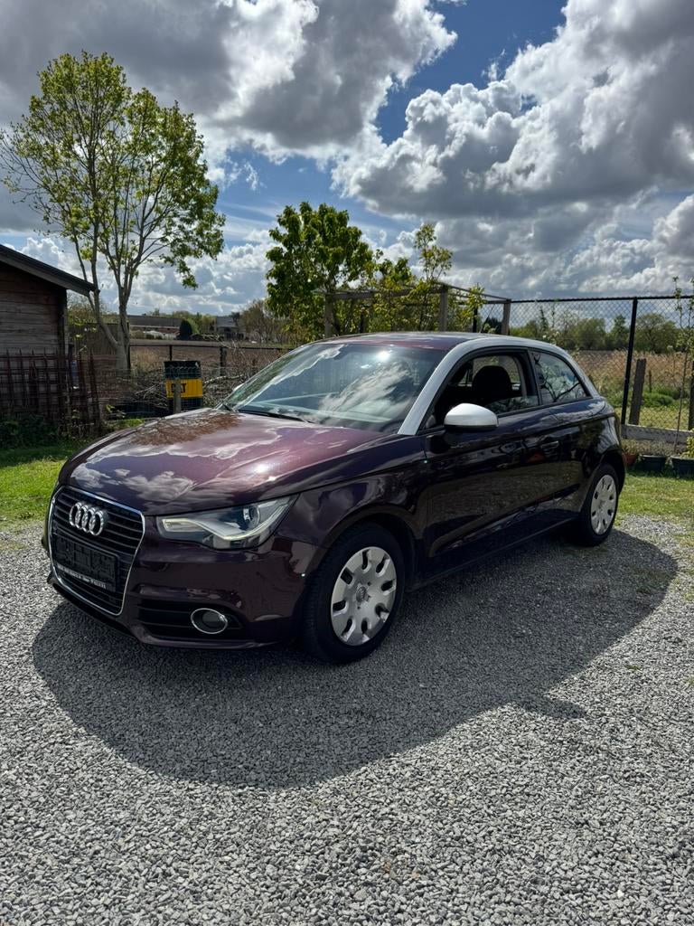 AUDI A1 1.4TFSI AUTOMAAT GEKEURDVOORVERKOOP, Auto's, Audi, Automaat, Stof, A1, Zwart