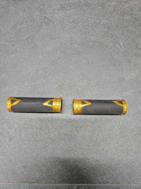 Puig Hi-Tech Radikal handvaten diverse universeel, Motoren, Gebruikt, Ophalen of Verzenden