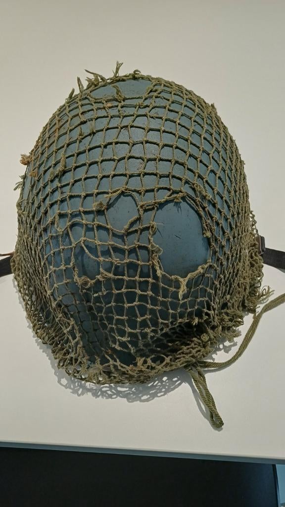 Oude Belgische legerhelm, Verzamelen, Ophalen of Verzenden