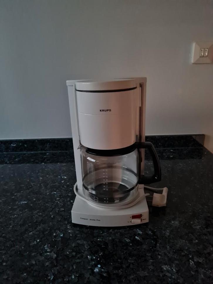 Krups Koffiezetmachine Compact Aroma Plus, Elektronische apparatuur, Koffiezetapparaten, Zo goed als nieuw, Gemalen koffie, Koffiemachine