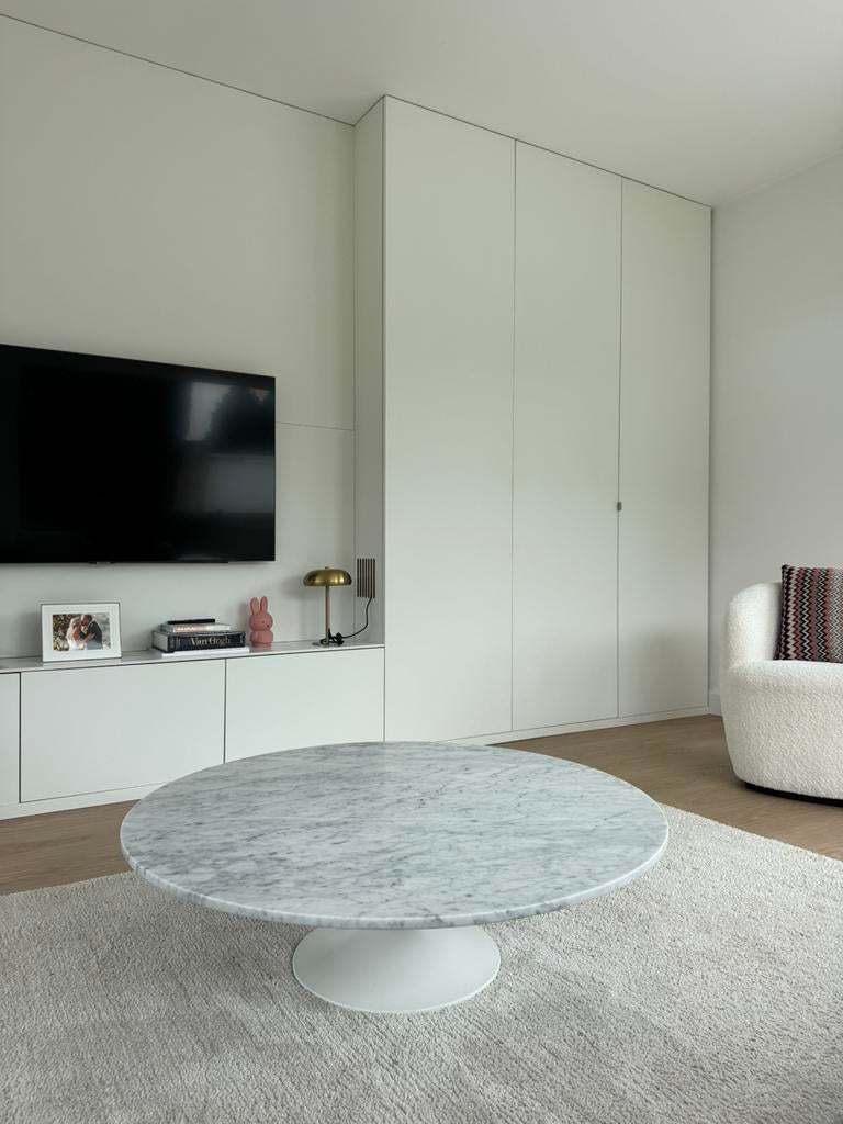 Tulip Carrara marmer salon tafel - 100cm, Huis en Inrichting, Ophalen, Zo goed als nieuw