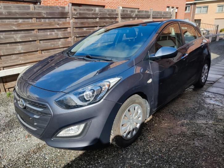 Hyundai i30, Auto's, Hyundai, Particulier, i30, Elektrische ramen, Radio, Trekhaak, Benzine, Euro 6, Stadsauto, 5 deurs, Handgeschakeld
