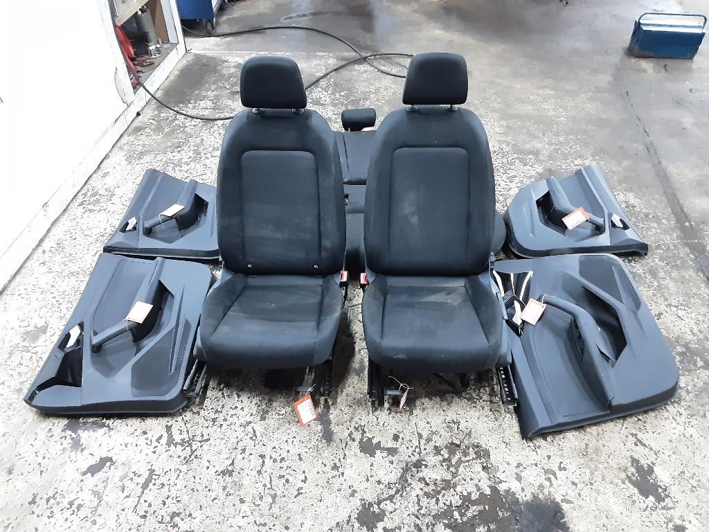 INTERIEUR COMPLET Audi A1 Sportback (GBA) (01-2018/-), Mevr. I. Hauben, Audi, Utilisé, Rue de l'Espoir 34 34
4030  GRIVEGNÉE, BE