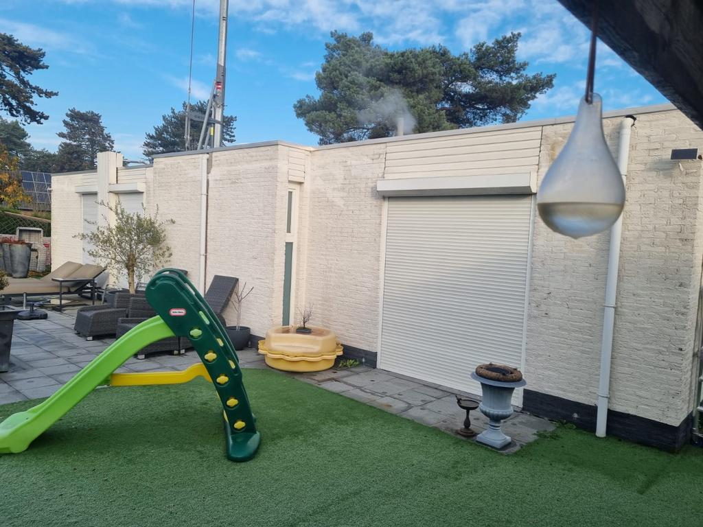 Elektrische rolluik 2000x2500, Ophalen, Zo goed als nieuw