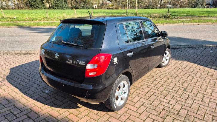 Skoda Fabia II 1.2 2009 Essence euro 4, Autos, Skoda, Particulier, Fabia, ABS, Caméra de recul, Airbags, Air conditionné, Android Auto