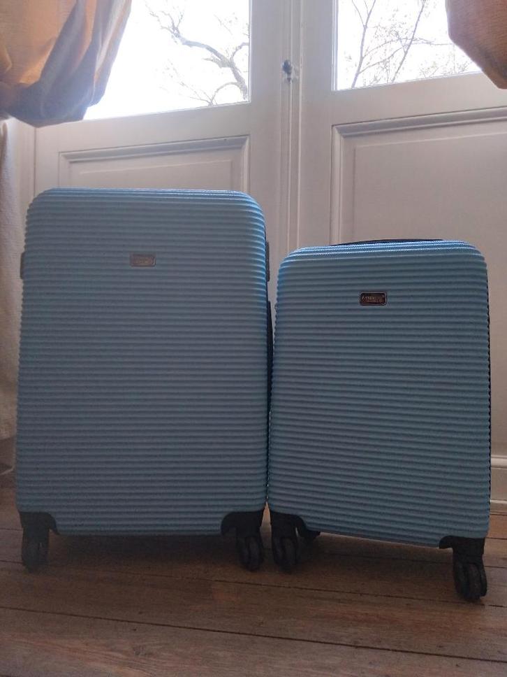 Set de 2 valises Princess Traveller Cabine et L, Bijoux, Sacs & Beauté, Valises, Neuf, Plastique dur, Roulettes, Enlèvement