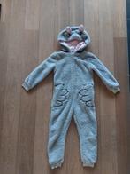 Onesie moustache, Camille, Enlèvement