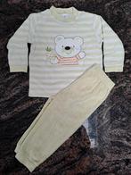 Taille 92 Pyjama d'hiver rayé jaune pastel et blanc avec our, Vêtements de nuit ou Sous-vêtements, Utilisé, Garçon, Enlèvement ou Envoi