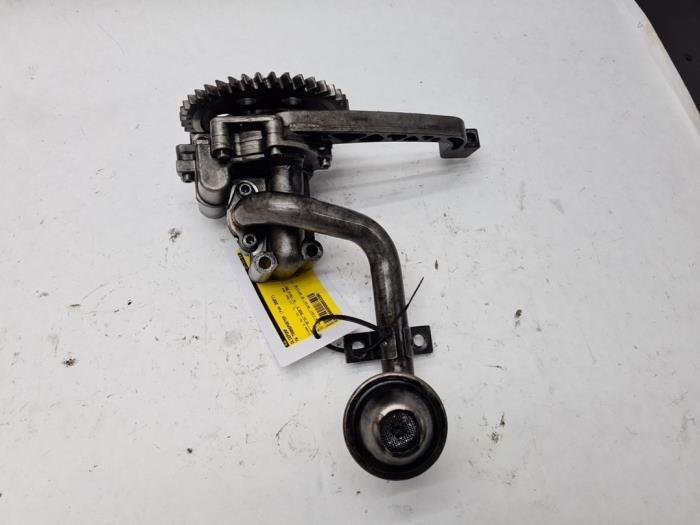 Oliepomp van een Volkswagen Transporter, Auto-onderdelen, Motor en Toebehoren, Volkswagen, Gebruikt, 3 maanden garantie