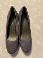 Merkschoenen dames M38, Pumps, Ophalen of Verzenden, Zo goed als nieuw, Grijs