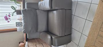 Lederen salon, Enlèvement, Utilisé
