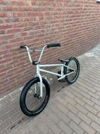 Bmx flybikes x trébol, Fietsen en Brommers, Fietsen | Crossfietsen en BMX, Ophalen, Zo goed als nieuw, 20 tot 24 inch, Stuur 360° draaibaar