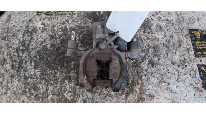 Etrier de frein (pince) arrière gauche d'un Volkswagen Golf, Autos : Pièces & Accessoires, Freins & Transmission, Volkswagen, Utilisé