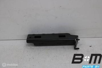 Steun voor bevestigingsoog linksvoor Audi A4 8W 8W9813981 beschikbaar voor biedingen