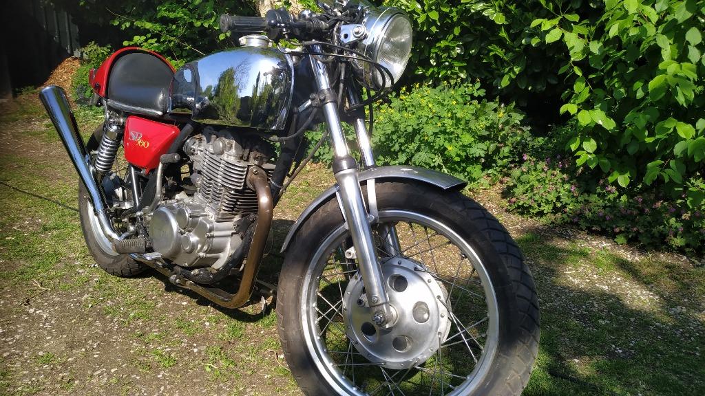 XT 500, YAMAHA SR500